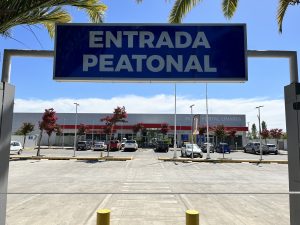 entrada peatonal paseo portal